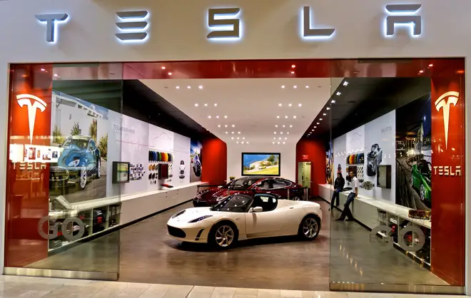 Tesla-Dealership