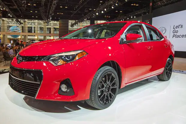 2015 Toyota Corolla S Plus Red