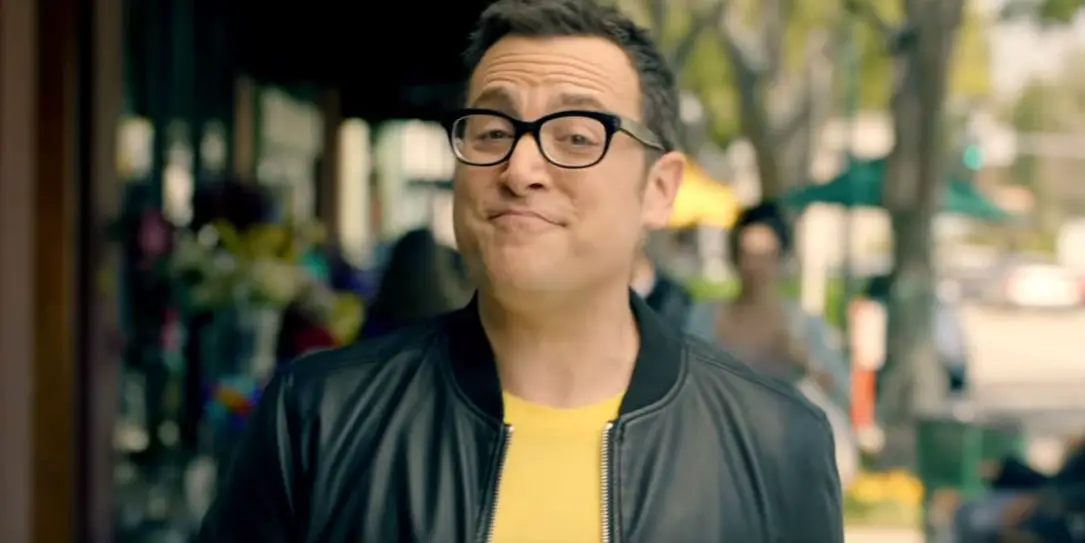 Who Is The Guy In Verizon Commercials 44