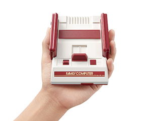 Nintendo-Famicon-Mini-1