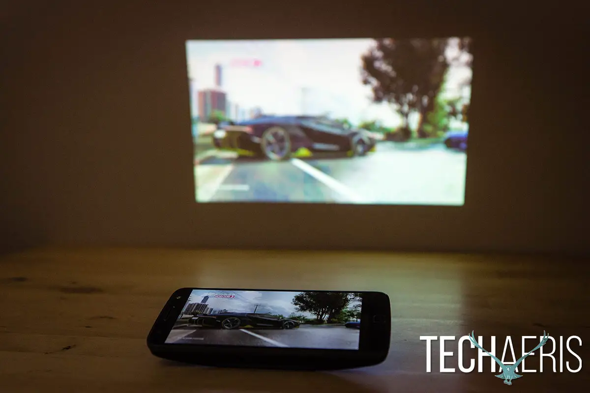 moto-insta-share-projector-review-10
