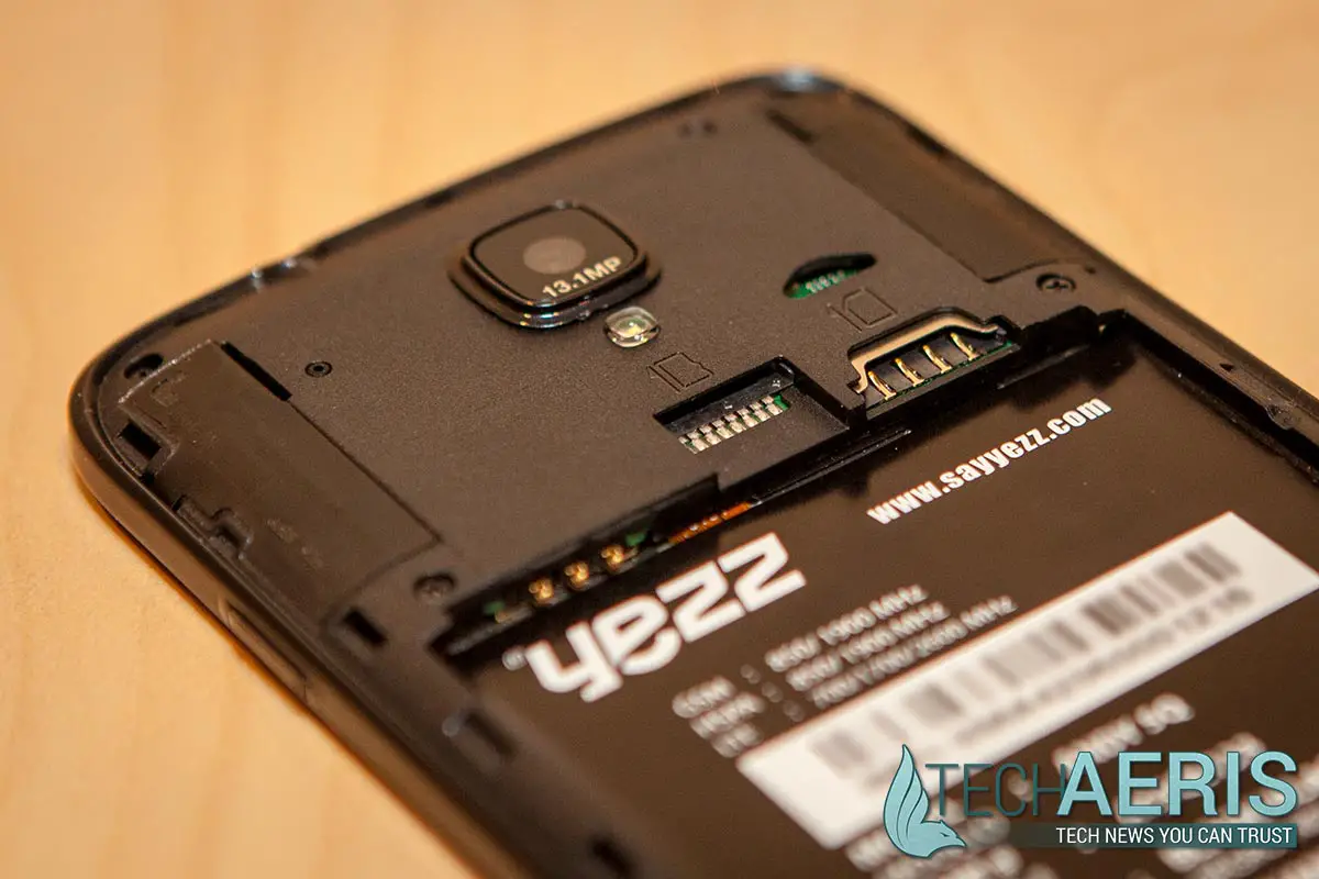 Yezz-Andy-C5QL-Review-SD-Card-SIM-Slot