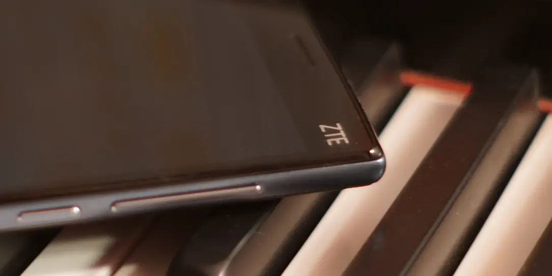 ZTE ZMAX 2 Review