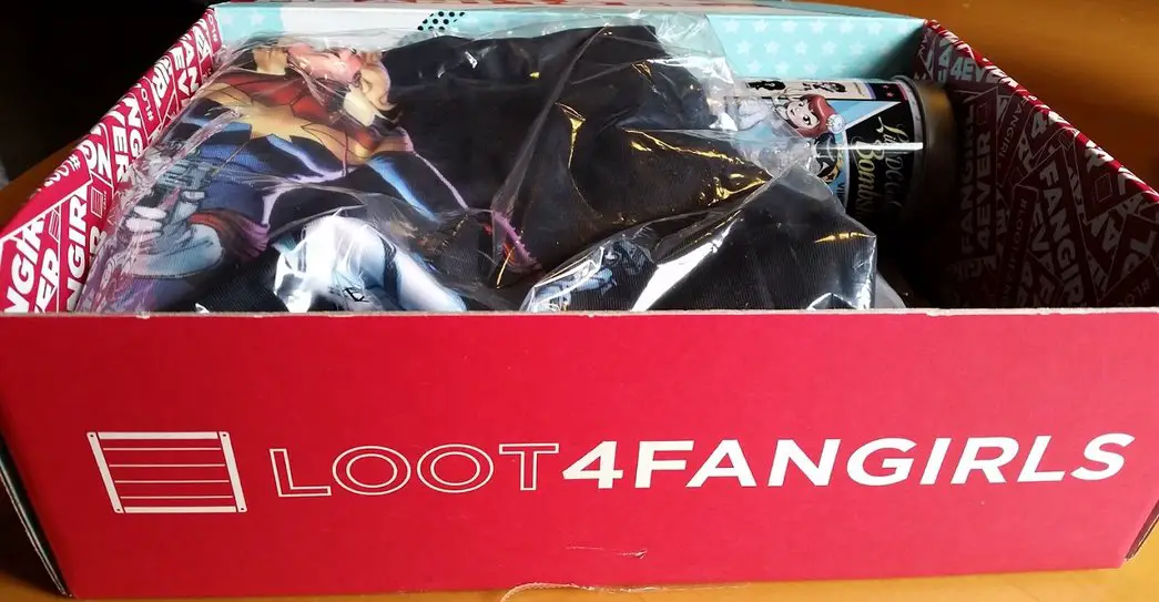 Loot4FanGirls box
