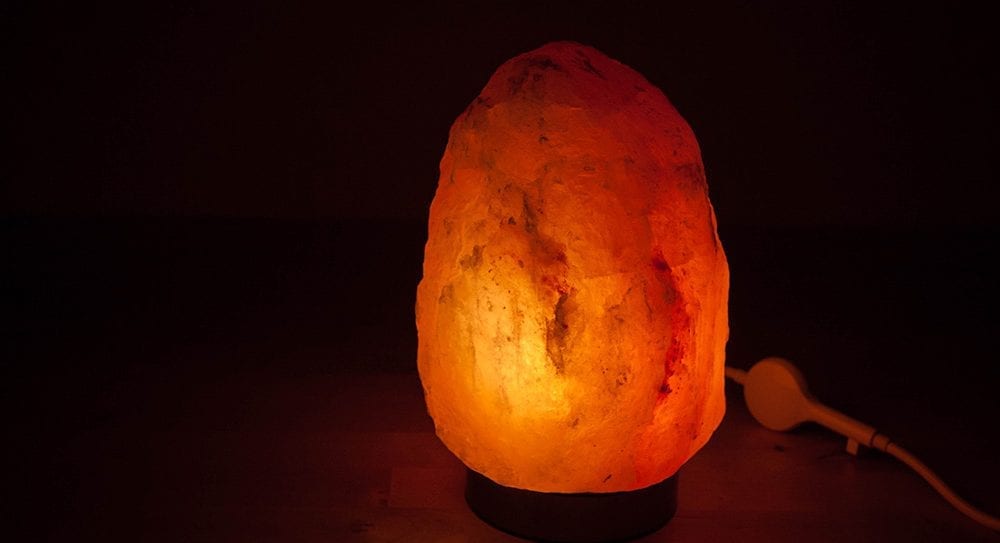 Levoit Himalayan Salt Lamp review: A unique looking home or office lamp