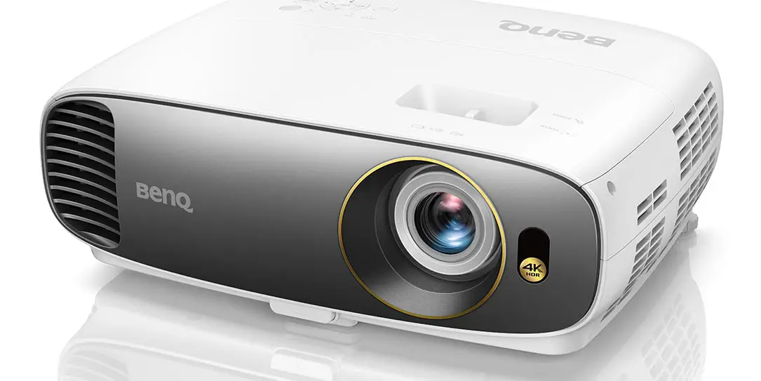 BenQ-HT2550-4K-HDR-projector