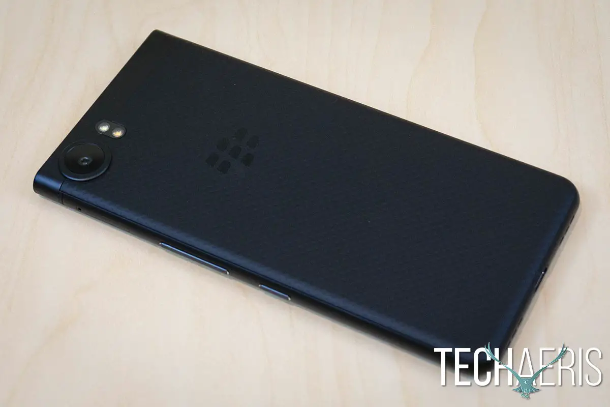 BlackBerry-KEYone-Black-Edition-review-02
