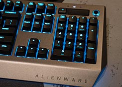 Alienware-Pro-Gaming-Keyboard-review-box