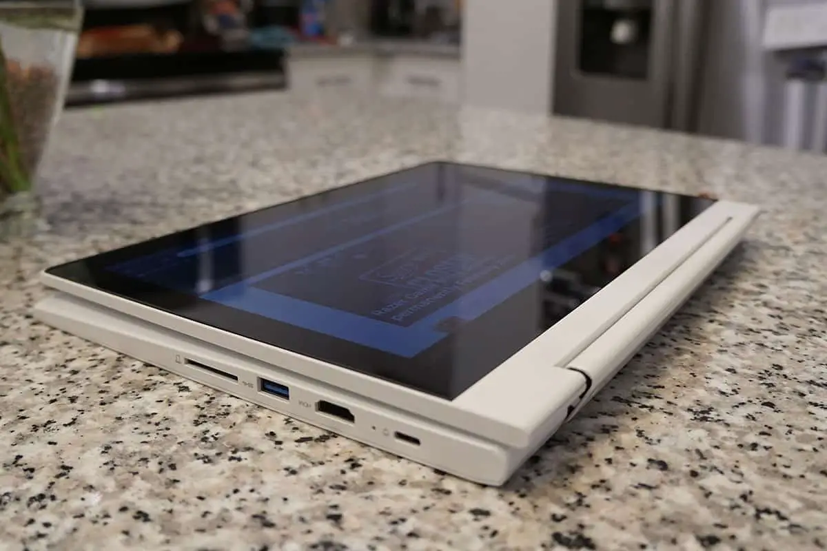 Lenovo-Chromebook-C330-Tablet
