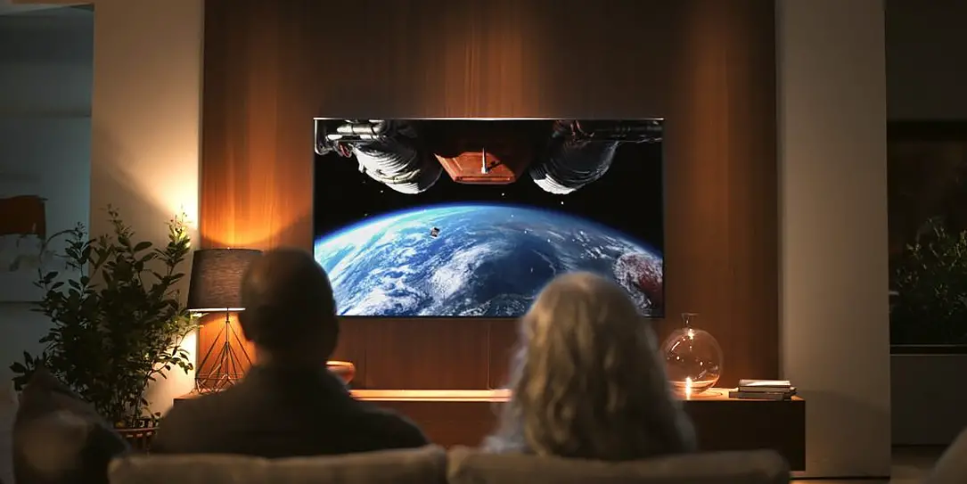 Samsung CNN and NASA 8K promo