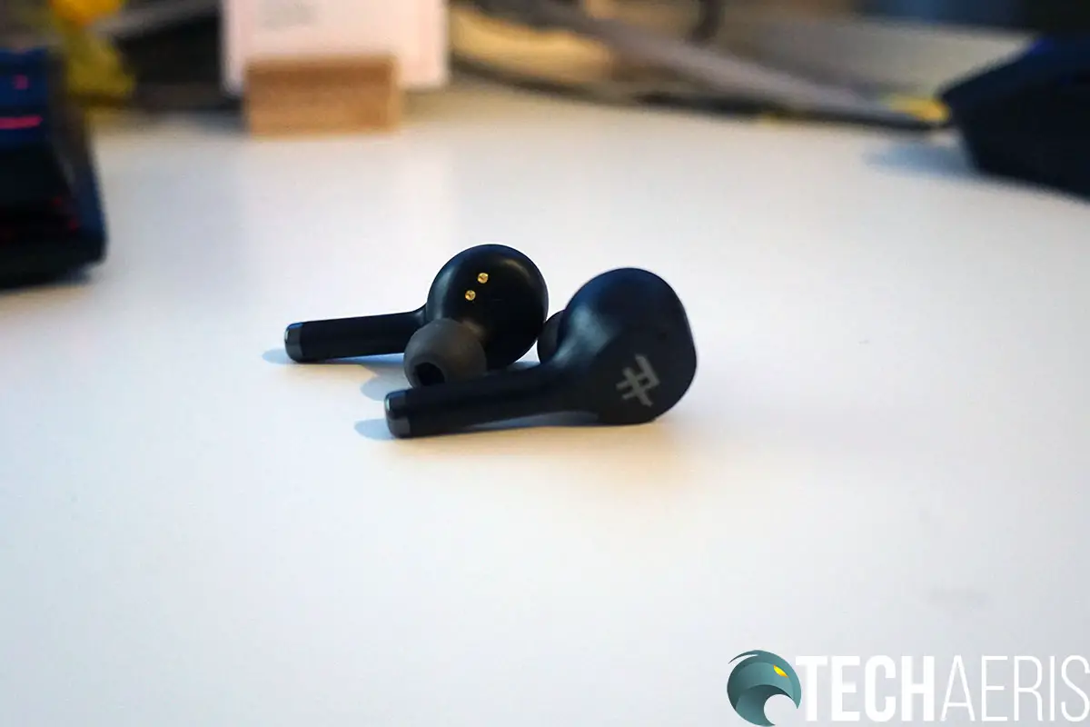IFROGZ-AIRTIME-PRO-WIRELESS-Front-Back-Earbuds