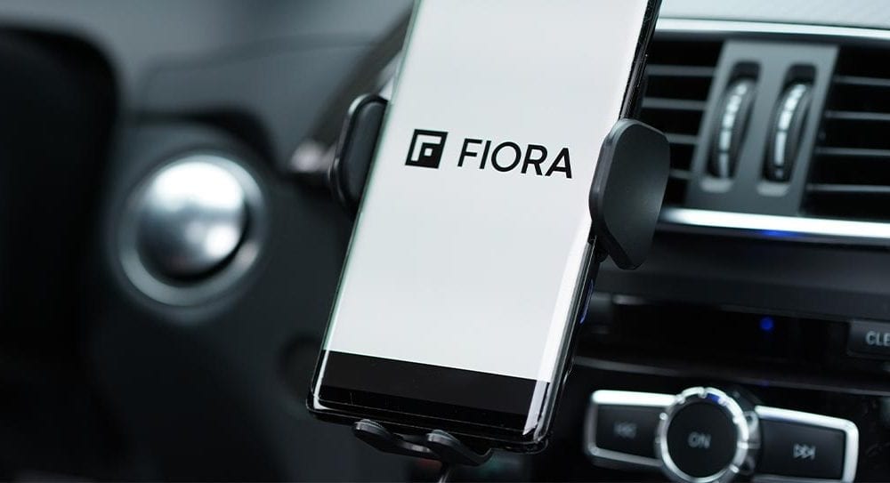 شاحن سيارة Fiora Ultimate Wireless يحول هاتفك إلى dashcam 43