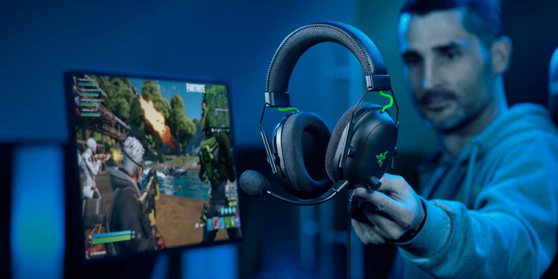 Razer BlackShark V2 esports gaming headsets