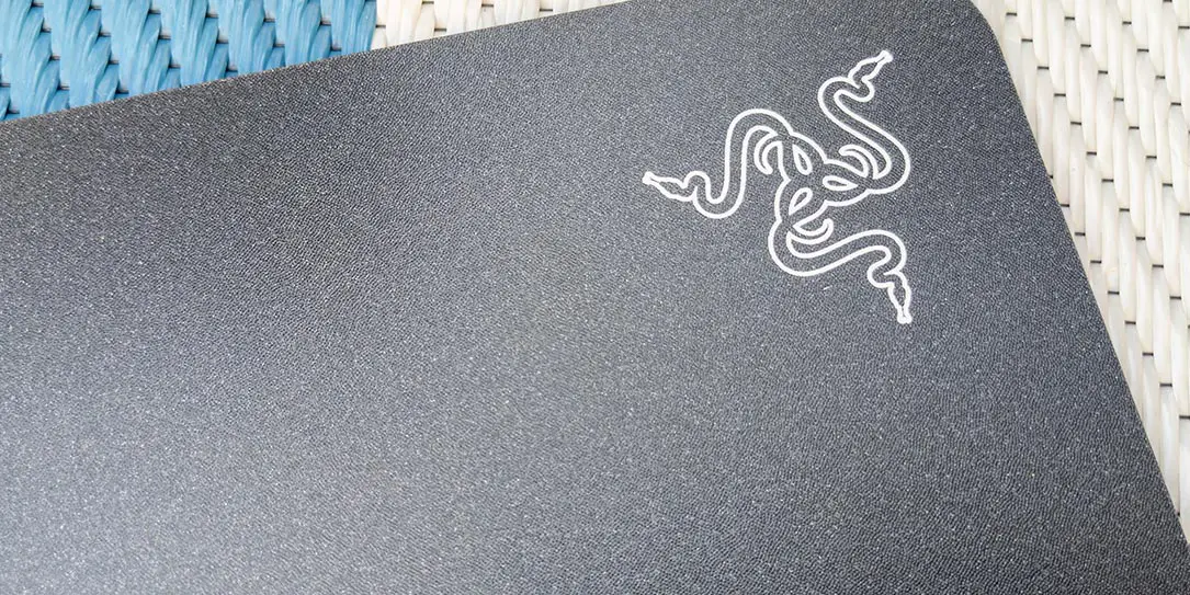Razer Acari mouse mat