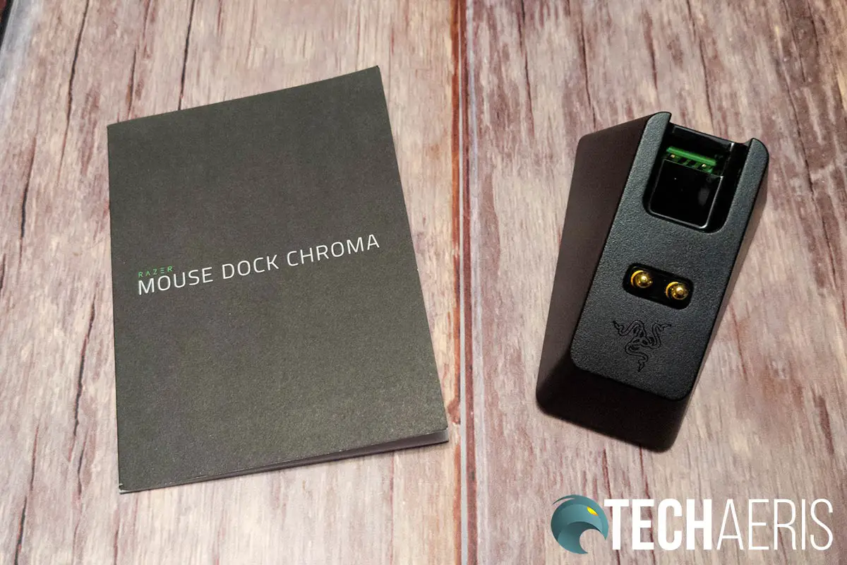 What's included with the Razer Mouse Dock Chroma