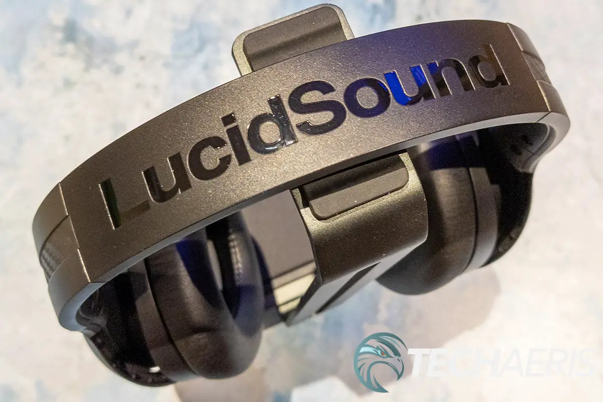 The top of the headband on the LucidSound LS15X gaming headset for Xbox