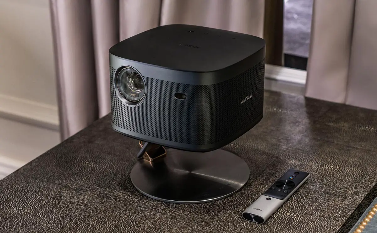 The XGIMI Horizon Pro compact projector