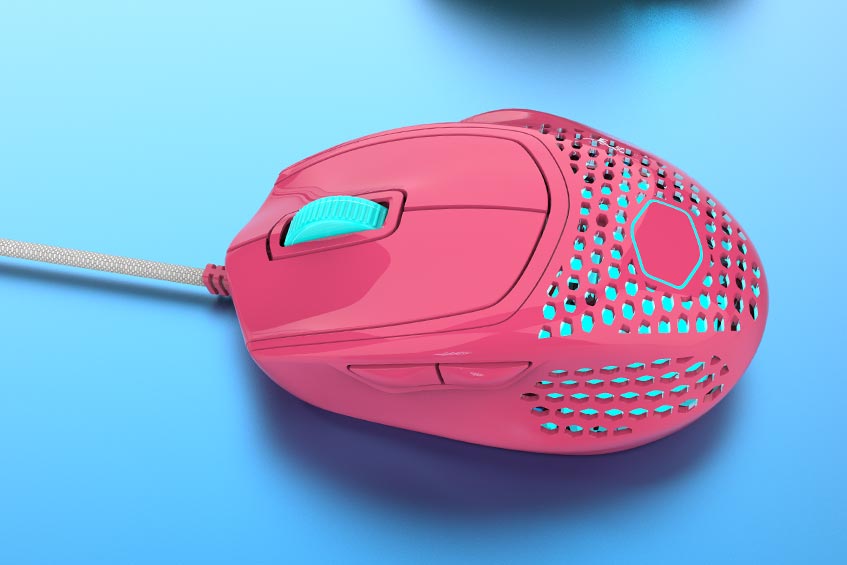 The CoolerMaster/NachoCustomz limited edition MM720 lightweight gaming mouse in Erika Pink