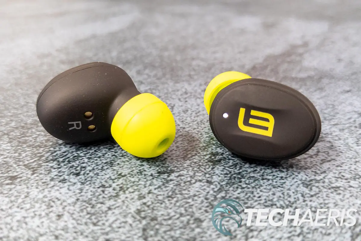 The LinearFlux HyperSonic DX earbuds
