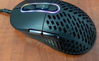 The Mountain Makula 67 lightweight gaming mouse