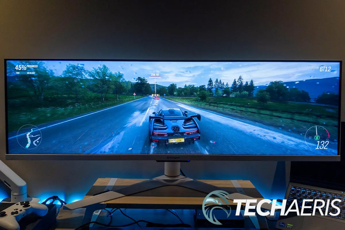 The display on the AOPEN Fire Legend 43XV1C ultra-widescreen gaming monitor