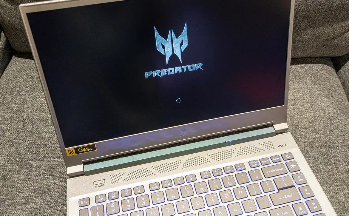 Acer Predator Triton 300 SE gaming laptop