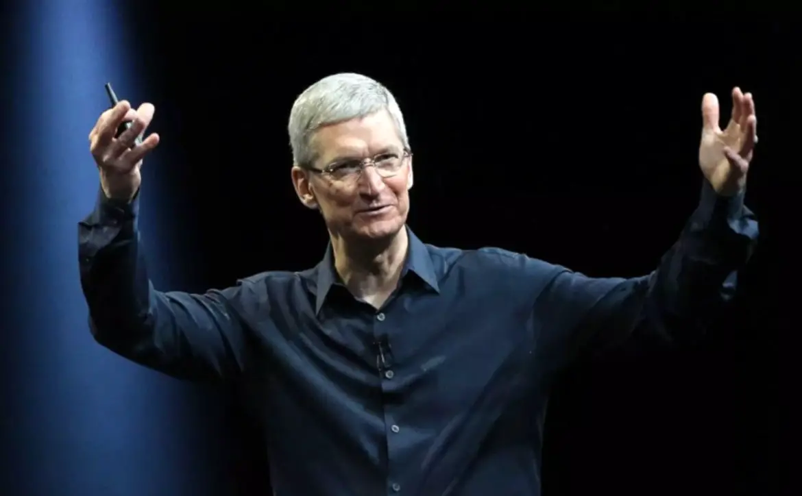 Tim Cook Buy an Android if you want to sideload MIC DROP