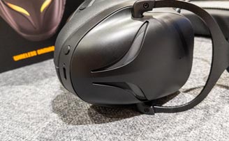 The CIYCE Evolution wireless gaming headset