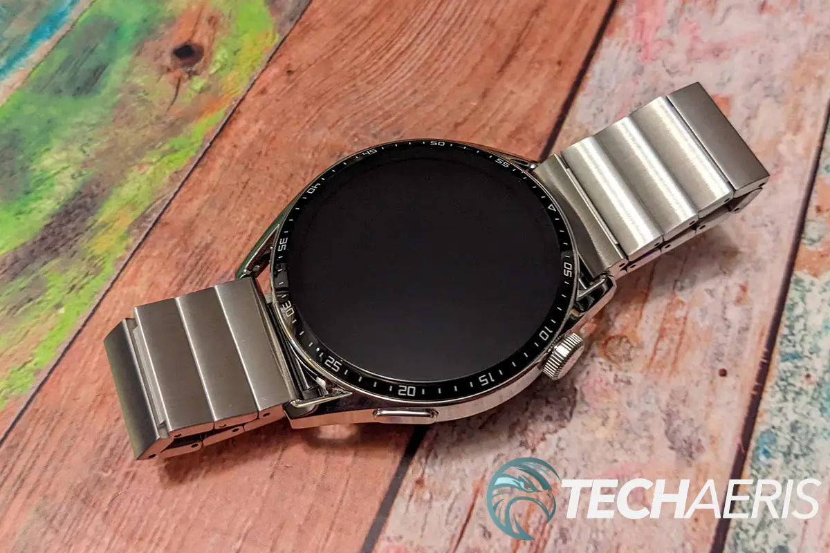 The front of the Huawei Watch GT 3 smartwatch