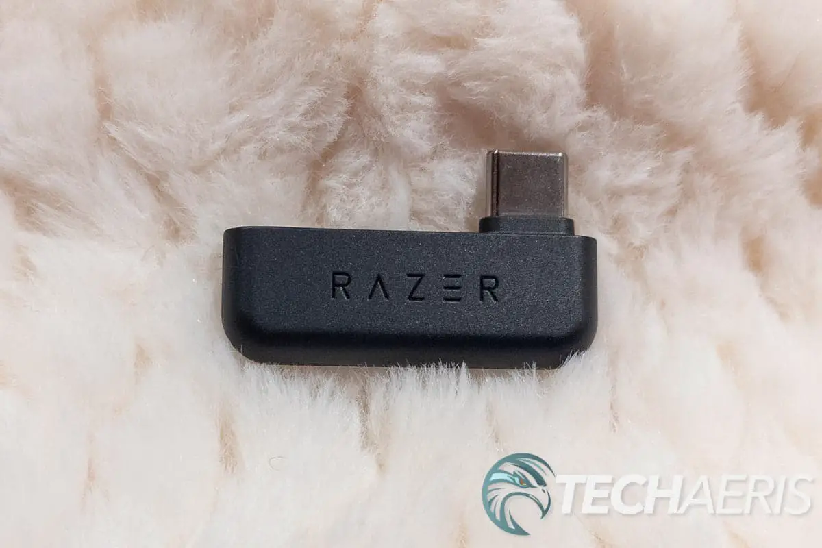 The 2.4GHz USB-C dongle has a much better L-shaped design than the previous T-shaped design