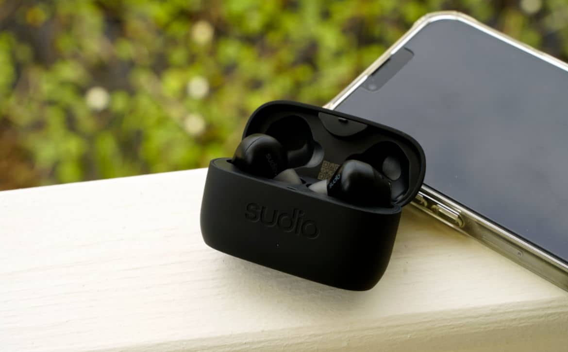 Sudio E2 Hybrid ANC earbuds Feature Image Techaeris Copyright min