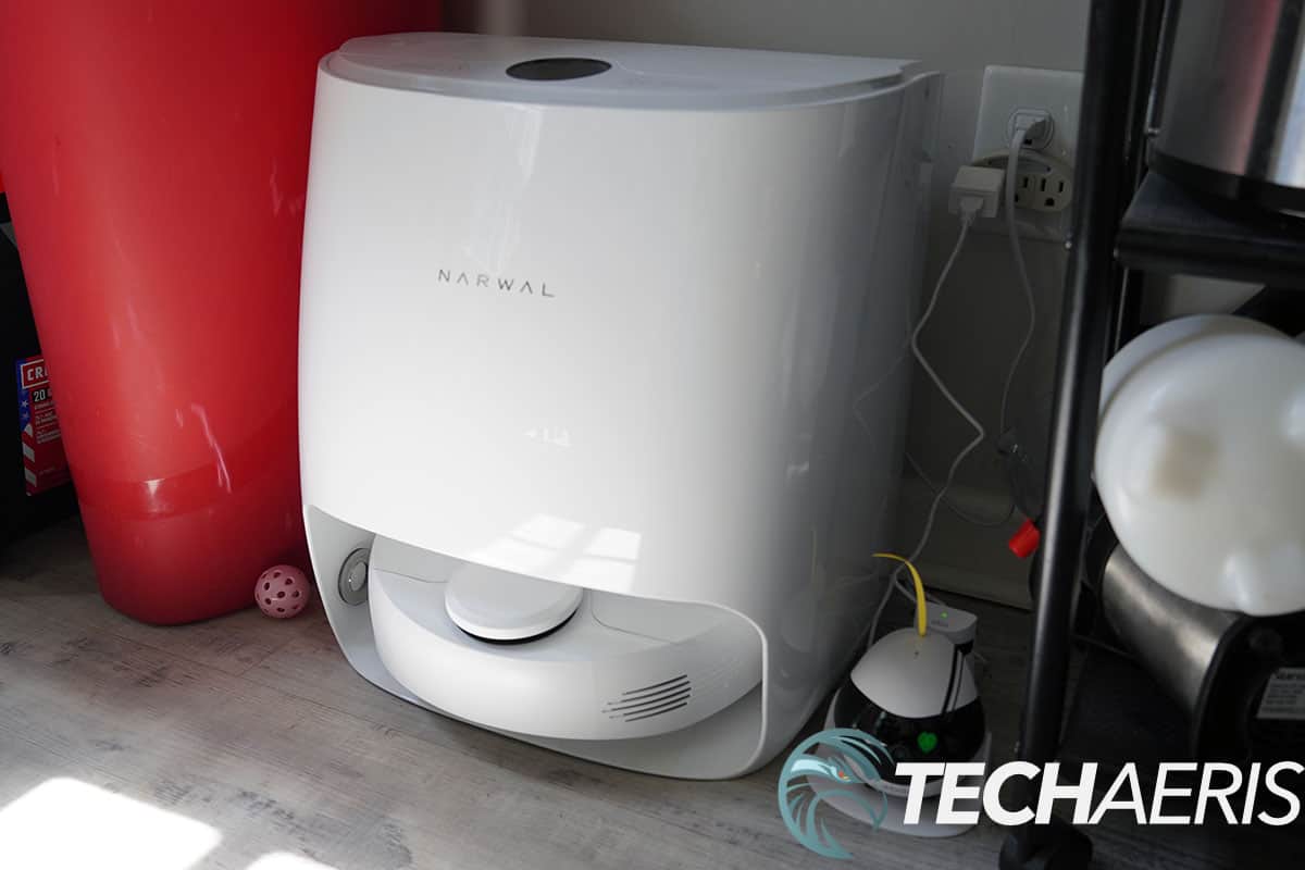 Narwal T10 2-in-1 Robot Cleaner Review - Yanko Design