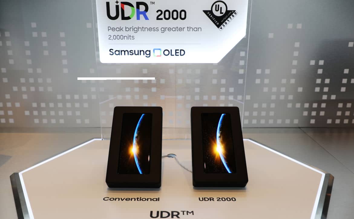 [CES 2023] Samsung Display OLED earns highest 2,000 nit luminance mark on a smartphone