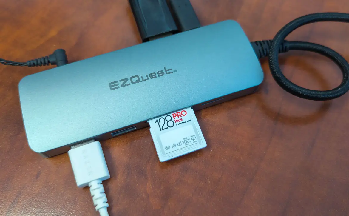 EZQuest USB-C Multimedia 10-in-1 Gen 2 Hub