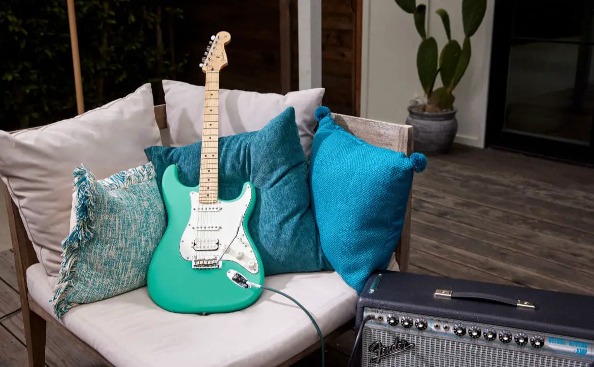 Fender Player Series now available in Seafoam Green and Candy Apple Red