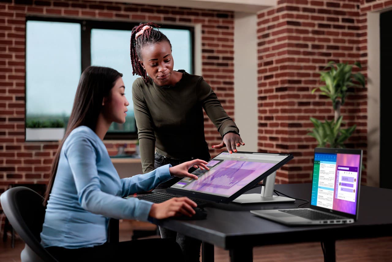 The Dell 24 Touch USB-C Hub Monitor is the world’s first 23.8-inch touch monitor with ethernet connectivity