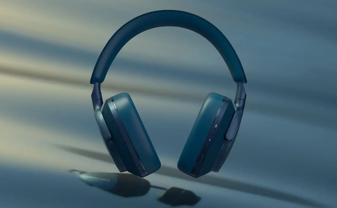Bowers & Wilkins announces its new Px7 S2e wireless headphones