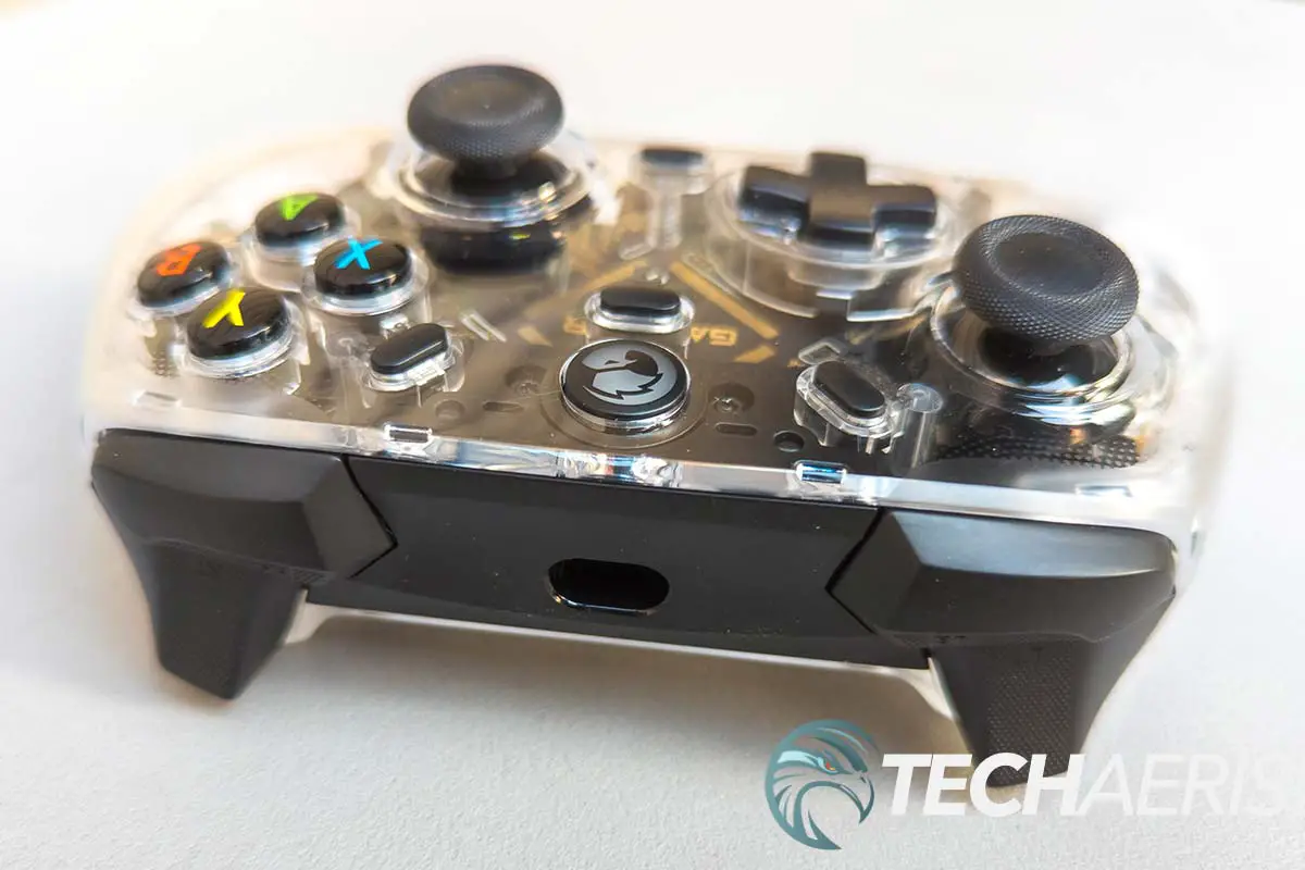 The buttons and triggers on the top edge of the GameSir T4 Kaleid wired game controller