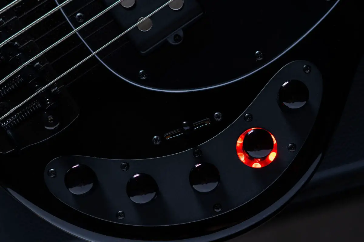 Sterling by Music Man announces the DarkRay bass