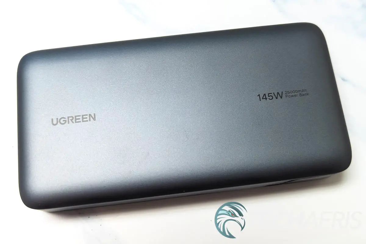 Top view of the UGREEN 25000mAh 145W Power Bank