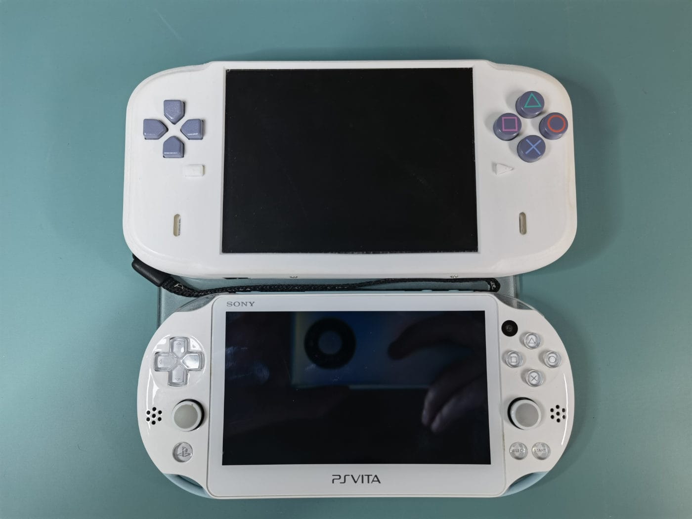 Someone built a PlayStation 1 portable gaming handheld 1